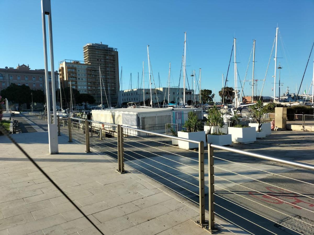 Rosa's With Terrace Cagliari